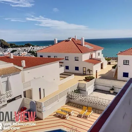 Himalaya Rooftop Sea View Apartamento *