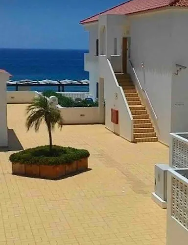 Himalaya Rooftop Sea View Apartman