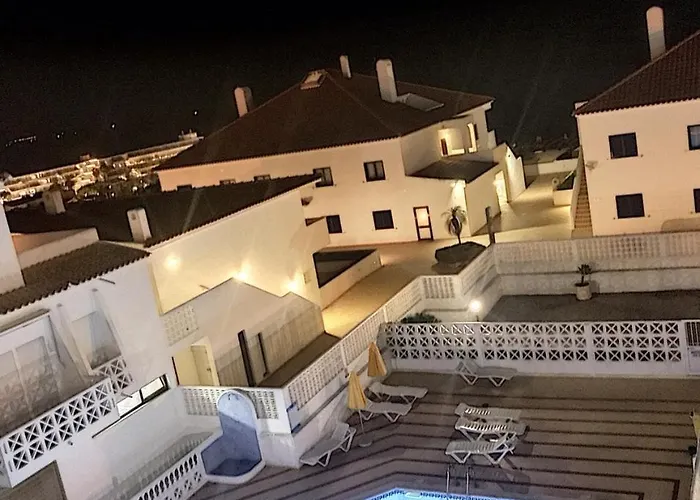 Himalaya Rooftop Sea View Apartman