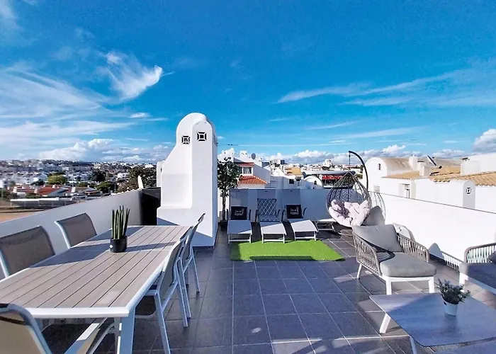 Himalaya Rooftop Sea View