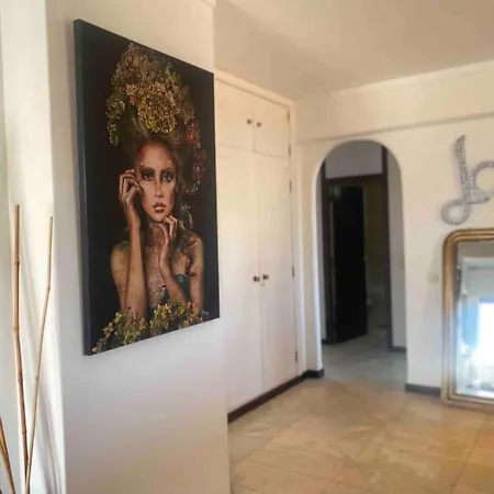 Himalaya Rooftop Sea View *