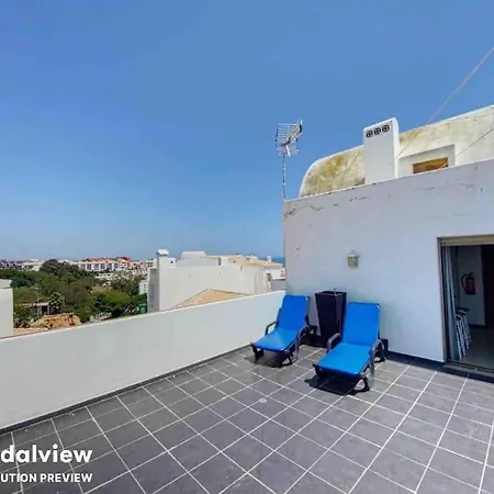 Apartment Himalaya Rooftop Sea View